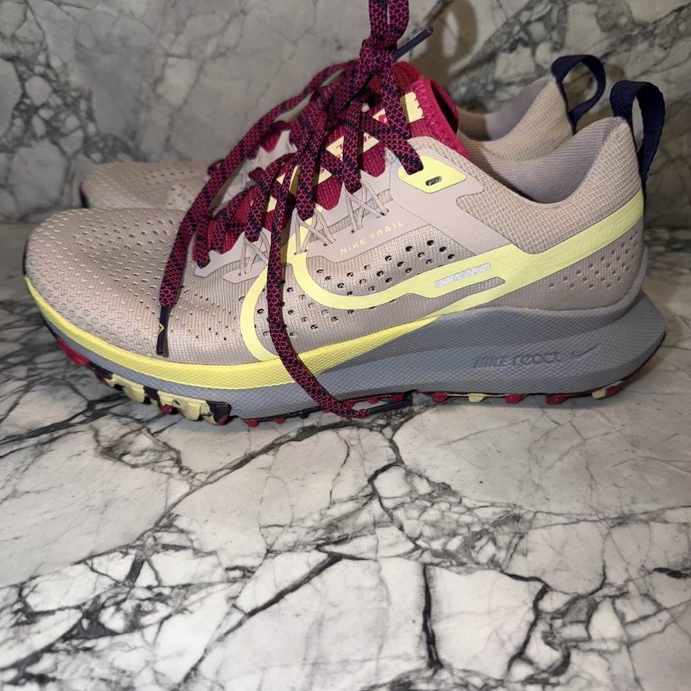 Nike React Pegasus 4 Trail Platinum Violet/Luminous Green DJ6159-002 Women's 7